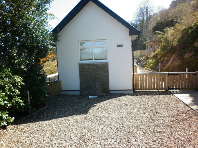 Exterior & Views 2, Highland Snug, Argyll and Bute