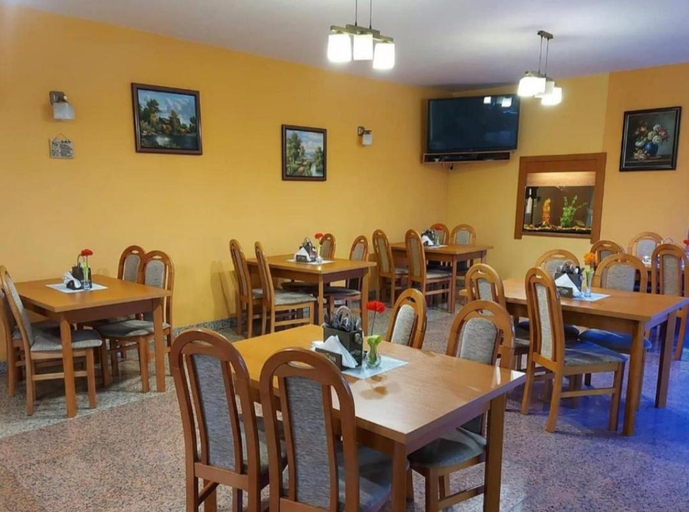 Food & Drinks 4, Penzion ADAK, Dolný Kubín