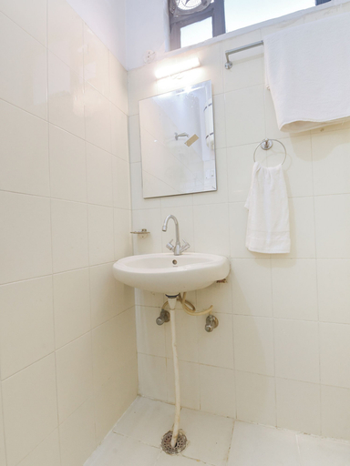 Bathroom 4, Hotel Utsav, Jaipur