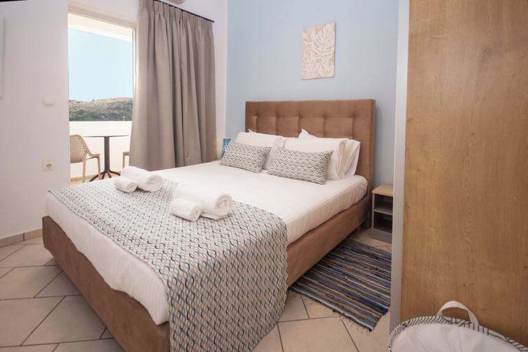 Bedroom 2, Infinity Wellness Apartment Hotel, Crete