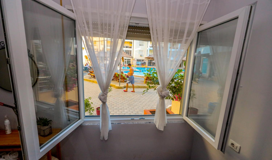 Others 3, Costal Charm Apartment, Kavajës