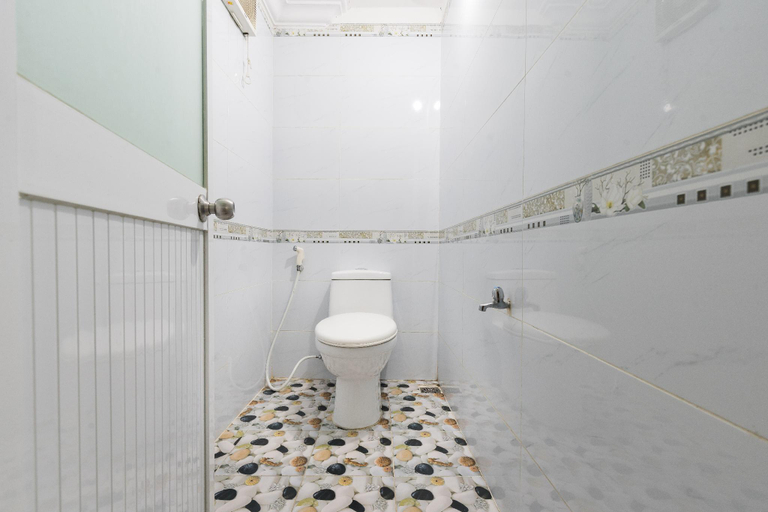 Bathroom 5