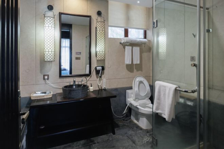 Bathroom 4, Silu Hezhuang, Jinhua