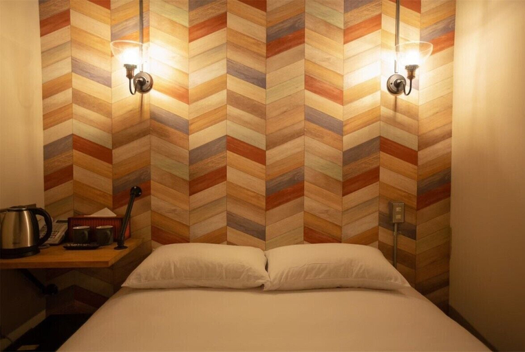 Bedroom 3, The Rooms Inn, Taipei City