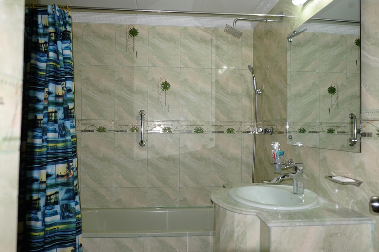 Bathroom 2, Hotel Saint Martin Ltd., Chittagong