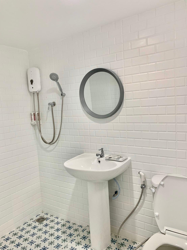 Bathroom 4, Phi Phi Indigo hotel, Mueang Krabi