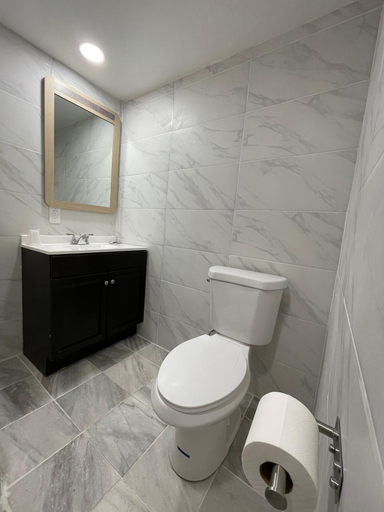 Bathroom 3, Travelers Motor Lodge, Providence