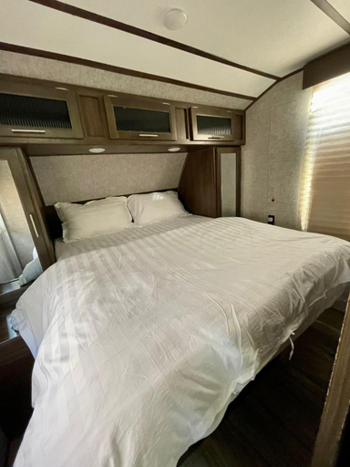 Bedroom 2, اكواخ وكرافانات واحة الفريد الريفي, AlUla