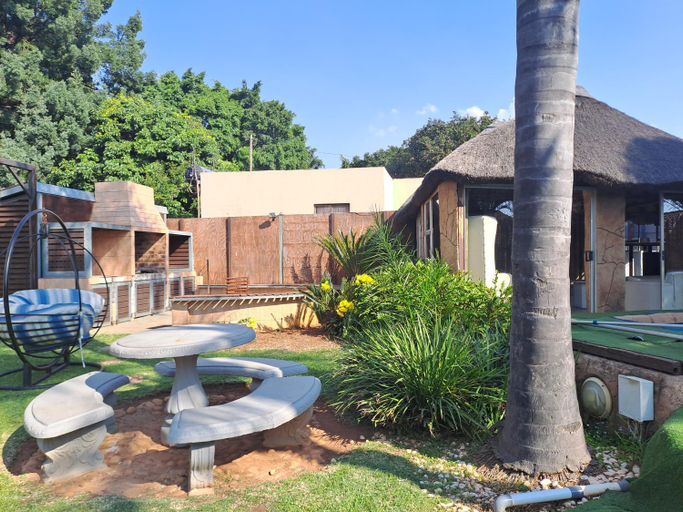 Others 2, Residential Inn, City of Tshwane