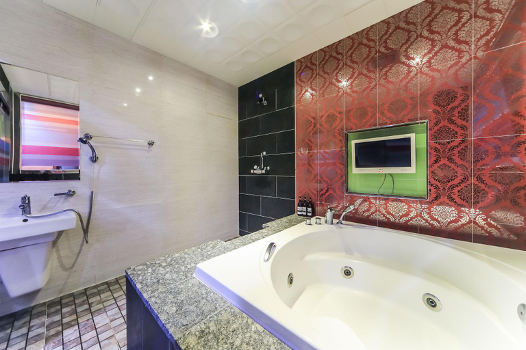 Bathroom 5