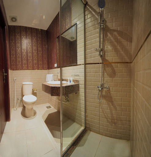 Bathroom 4, Victoria Cairo Hotel, Al-Azbakiyah