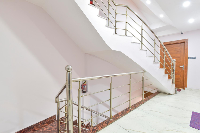 Public Area 2, Fabhotel Uv, Garhwal