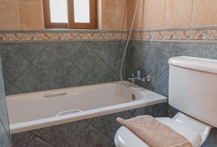 Others 2, Ta Danjela Villa Sleeps 8 With Pool