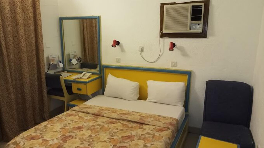 Room 4, Wendy's Suites, Abeokuta South