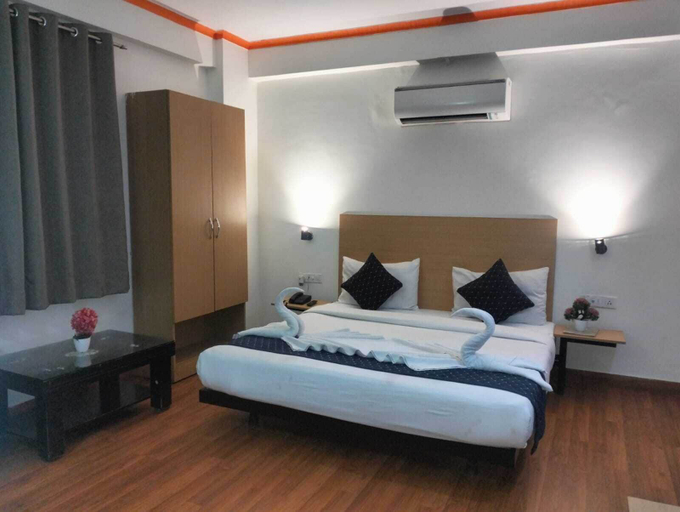 Bedroom 3, hotel noida express, Gautam Buddha Nagar