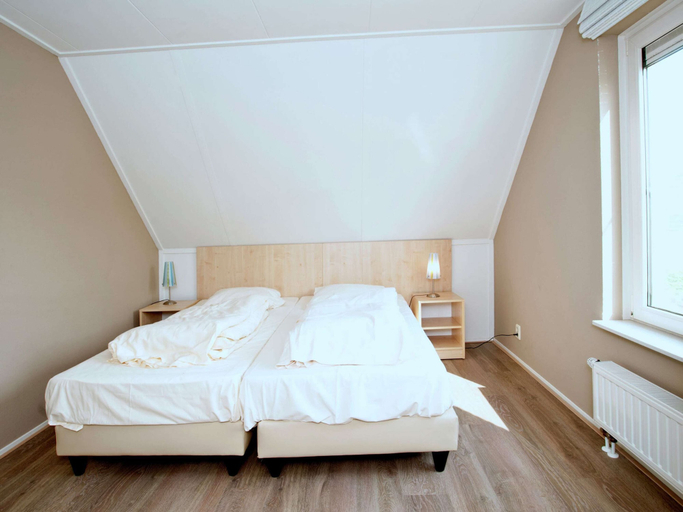 Bedroom 2, Relaxing Nature Escape, Heel