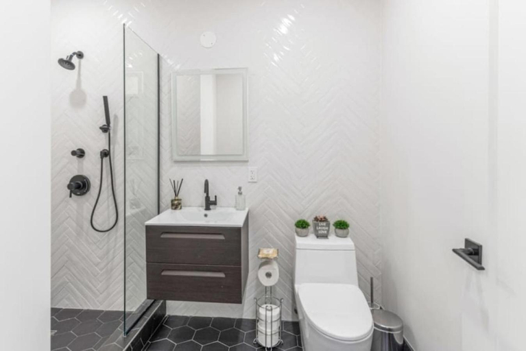 Bathroom 1, Luxe Studio with Charming Juliet Balcony, New York