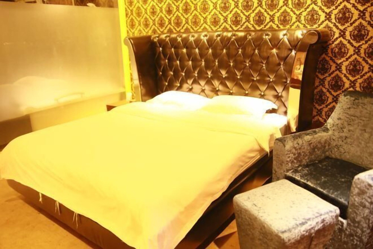 Bedroom 2, Wanhao Business Hotel, Qiqihar