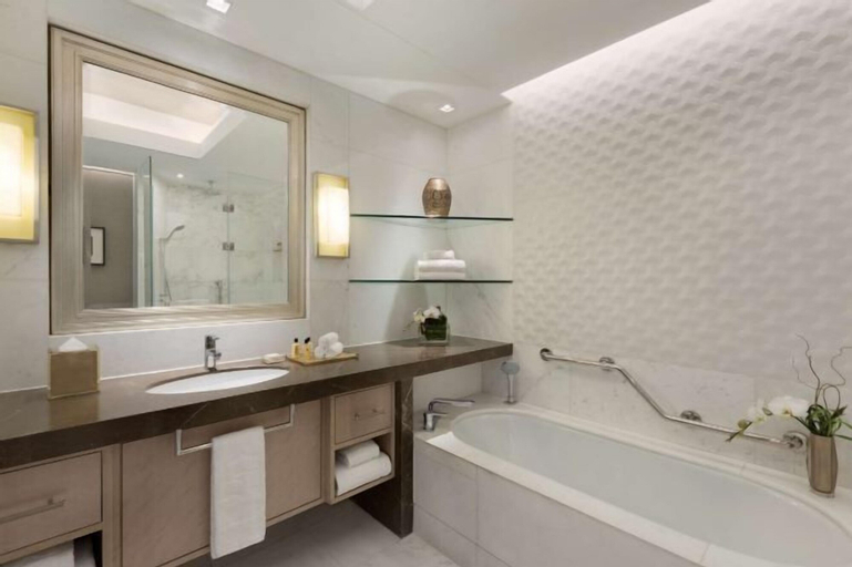Bathroom 19