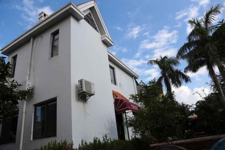 Exterior & Views 2, Olive Tree Coffee Inn, Haikou