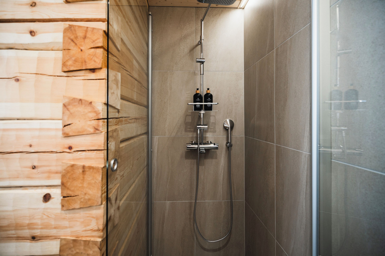 Bathroom 3, Bella Lake Resort, North Savonia