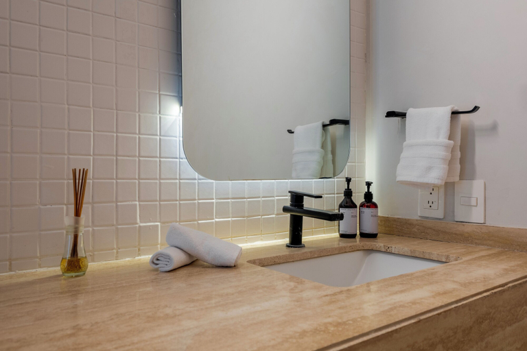 Bathroom 4, Casa Calderon by Capitalia, Mexico City