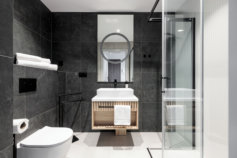 Bathroom 5, Baltic Waves Resort by PI Apartments, Kamień