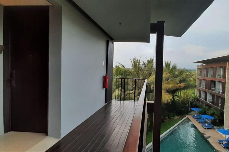 Swimming Pool 19