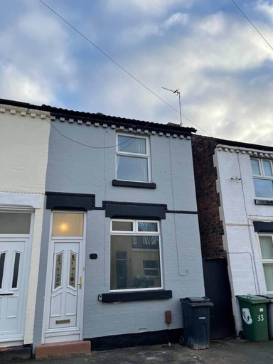 Exterior & Views, Immaculate Luxury 2-bed Apartment in Liverpool, Wirral