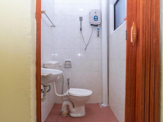 Bathroom 6