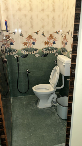 Bathroom 5, Le'SAP Beach Resort, Viluppuram