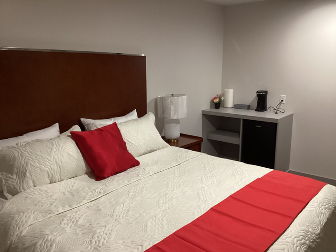 Bedroom 3, Bethel Hotel Elk Point, Division No. 12