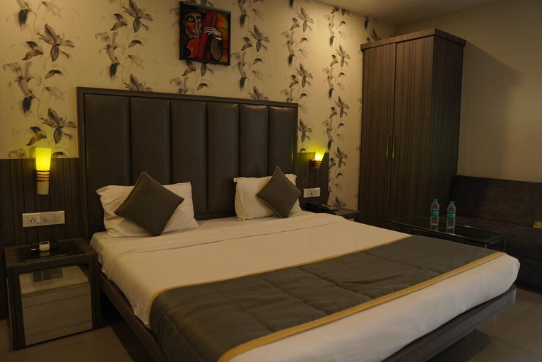 Bedroom 4, Hotel Royal Retreat, Sambalpur