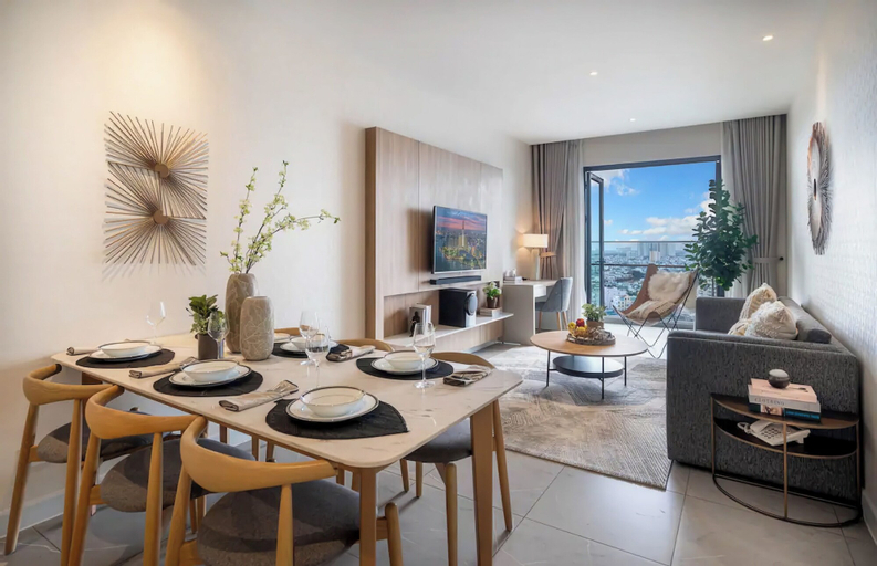 Dining Room 9