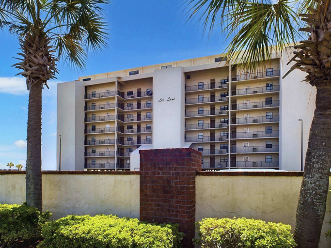 Exterior & Views, Chic Beachfront Escape: Dreamy View, Balcony, Pool, Escambia