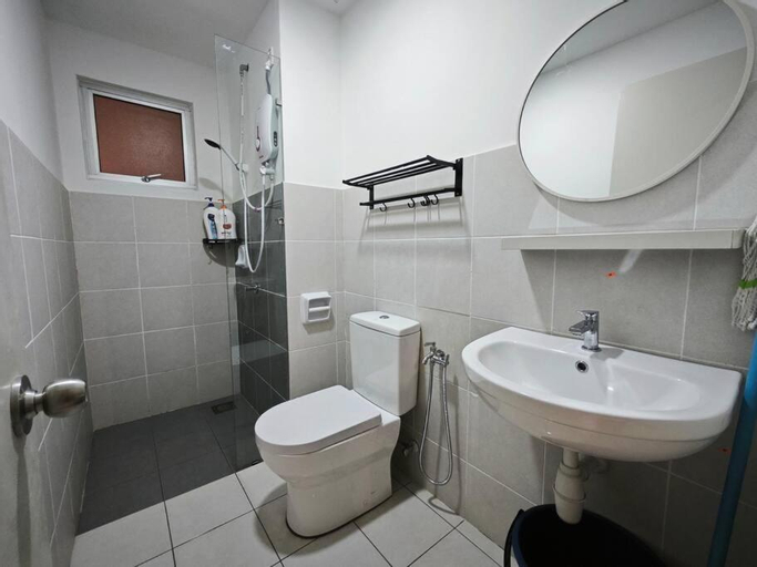 Bedroom 5, Alanis 2-BR, Kota Warisan Sepang KLIA by Idealhub, Sepang