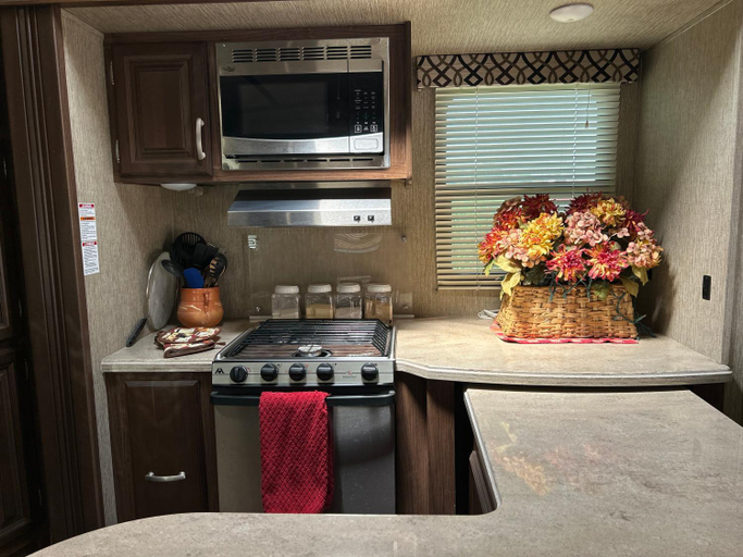 Others 3, Gorgeous Denali 5th Wheel Delight!, Walla Walla