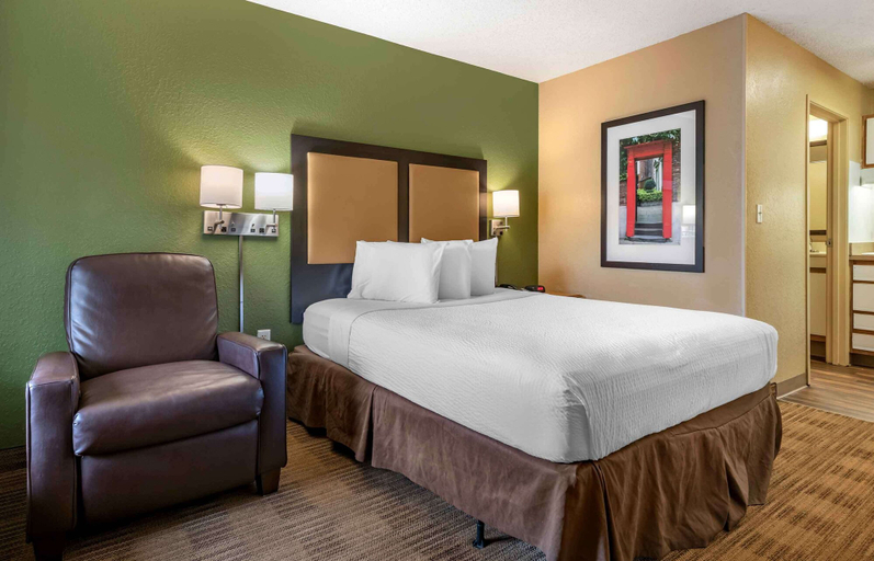 Bedroom 3, Extended Stay America Select Suites - Jacksonville - Southside, Duval