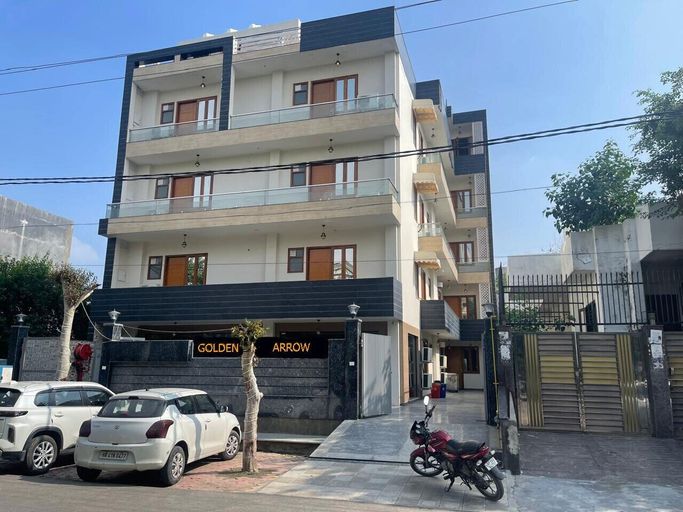 Exterior & Views, Hotel Golden Arrow, Gautam Buddha Nagar