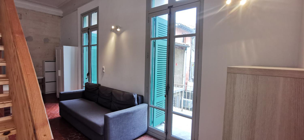 4, Appartements et studio renoves en 2022, Intra Muros Avignon, Vaucluse