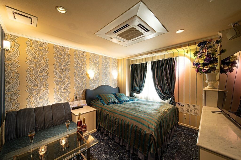 Bedroom 9