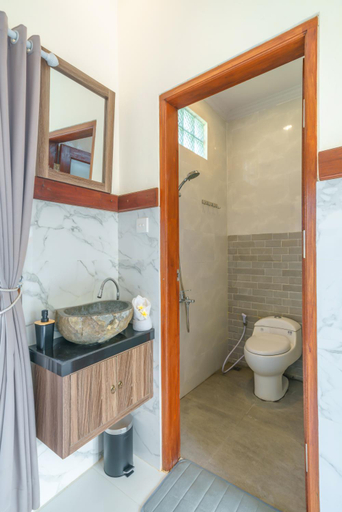 Bathroom, TropicalVibes 4BR RiceField, Ocean & Volcano view Canggu !, Badung
