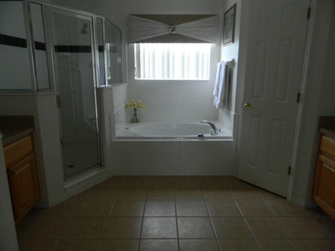 Bathroom, The Sanctuary at West Haven, Polk