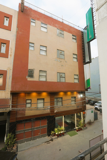 Exterior & Views, Airport Hotel The Volga, Delhi
