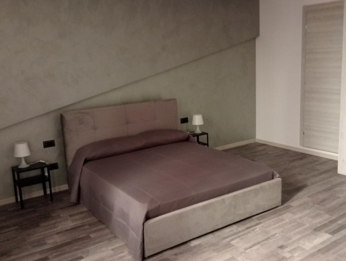 Others 4, Santiago Rooms, Catania