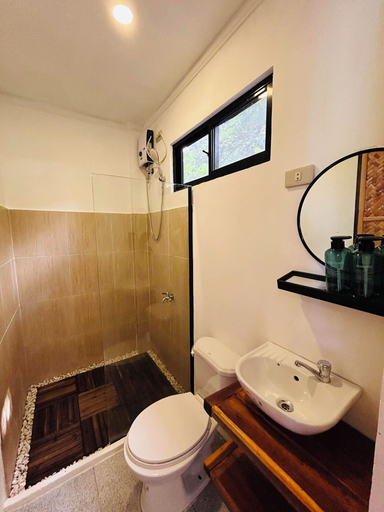 Bathroom 4, Lolas Villa El Nido, El Nido