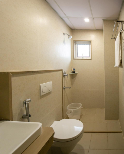 Bathroom, PPH Living Railotel, Coimbatore