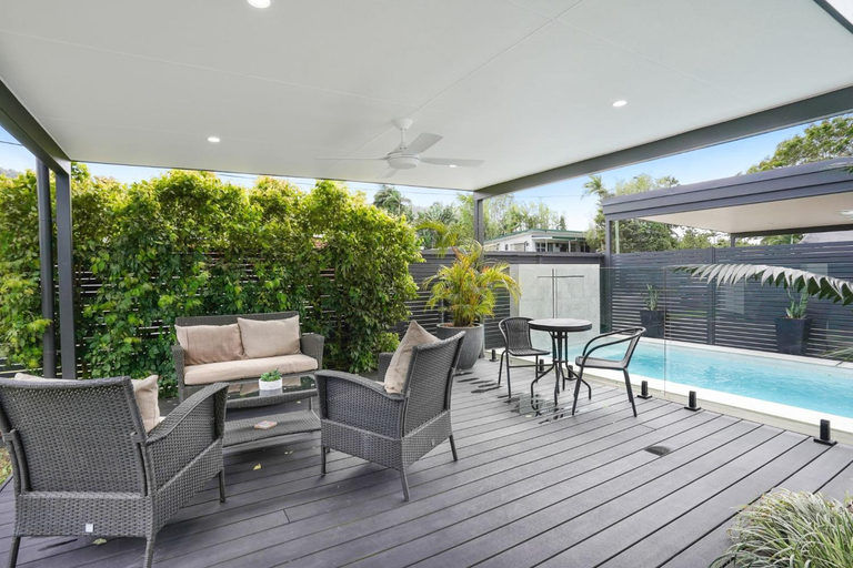 Others 2, Greenslopes House, Cairns