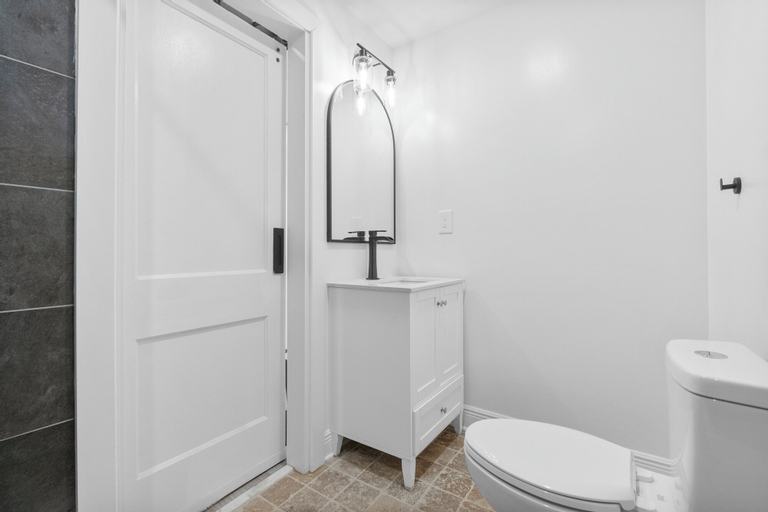 Bedroom 4, Cozy Comfortable and Quiet Suites, Philadelphia