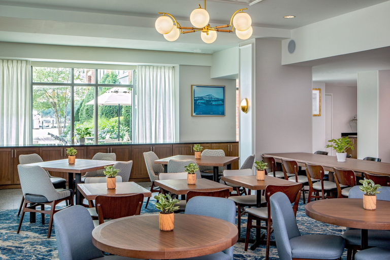 Food & Drinks 5, Residence Inn by Marriott Boston Harbor on Tudor Wharf, Boston